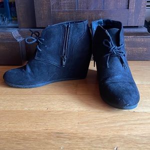 Black suede wedges